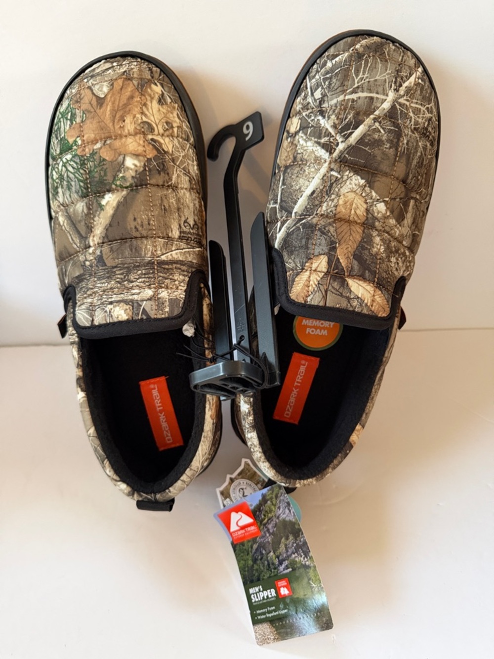 New Ozark Trail Men’s Camo Indoor/Outdoor Memory Foam Slippers